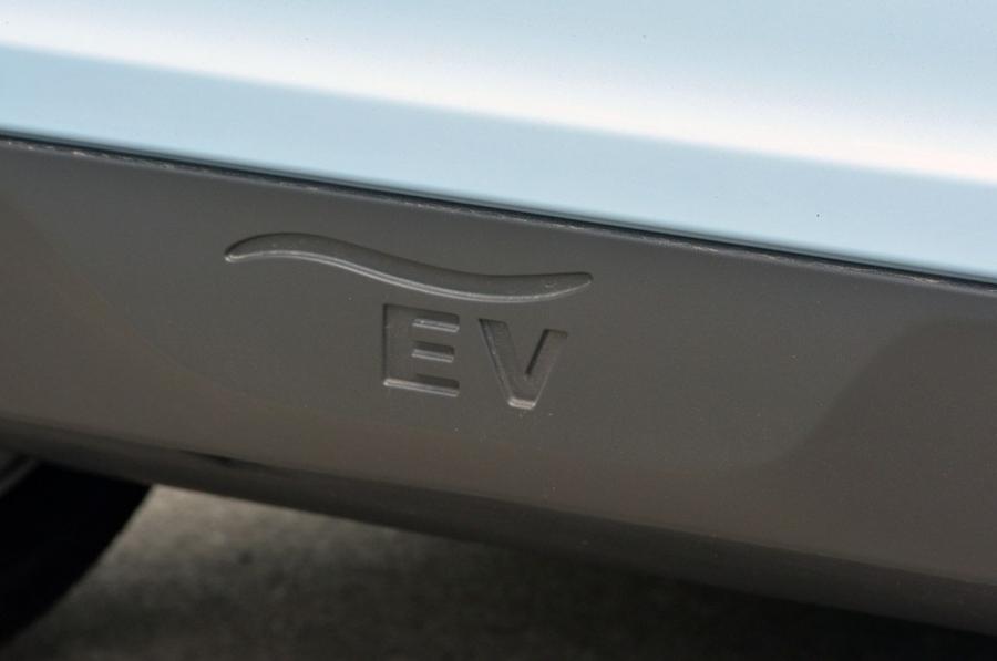  Chevrolet Spark EV 2014 года  (фото 52 из 76)
